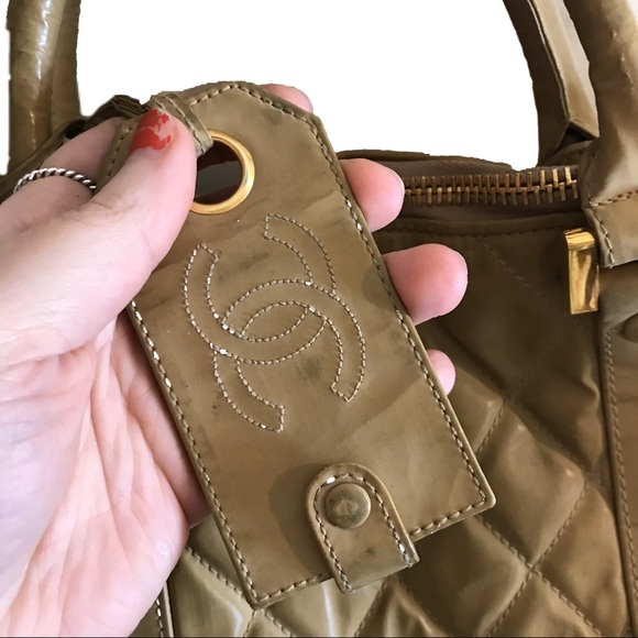 CHANEL Weekender In Signature Beige Rare & Auth - Picture 3 of 8